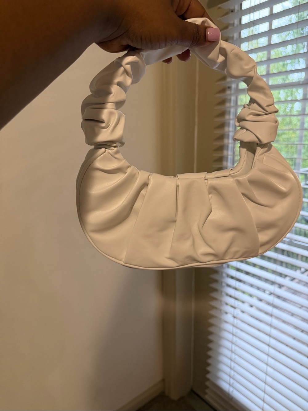 Elegant White Ruched Shoulder Bag